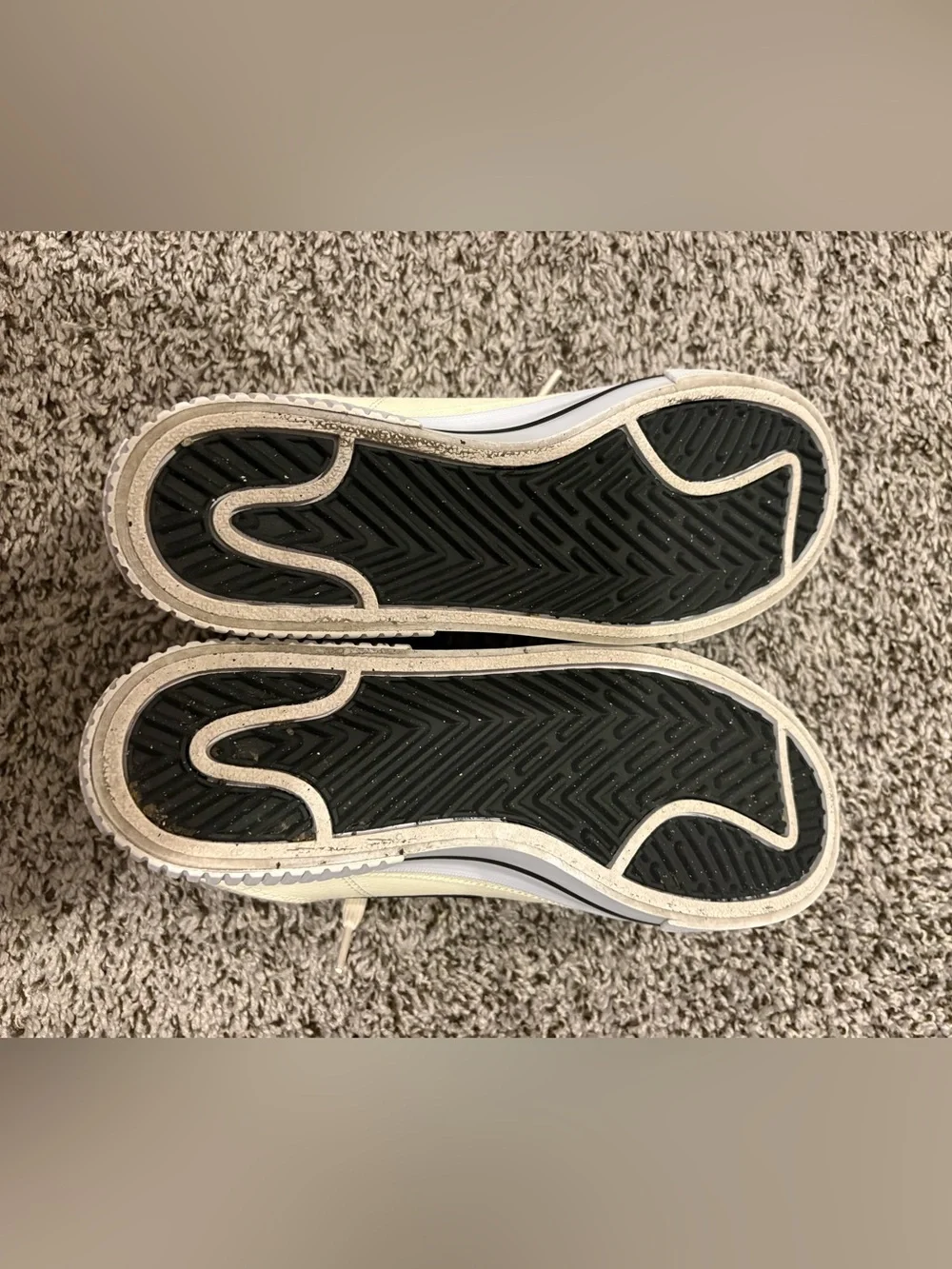 Women’s Nike Legacy Lift